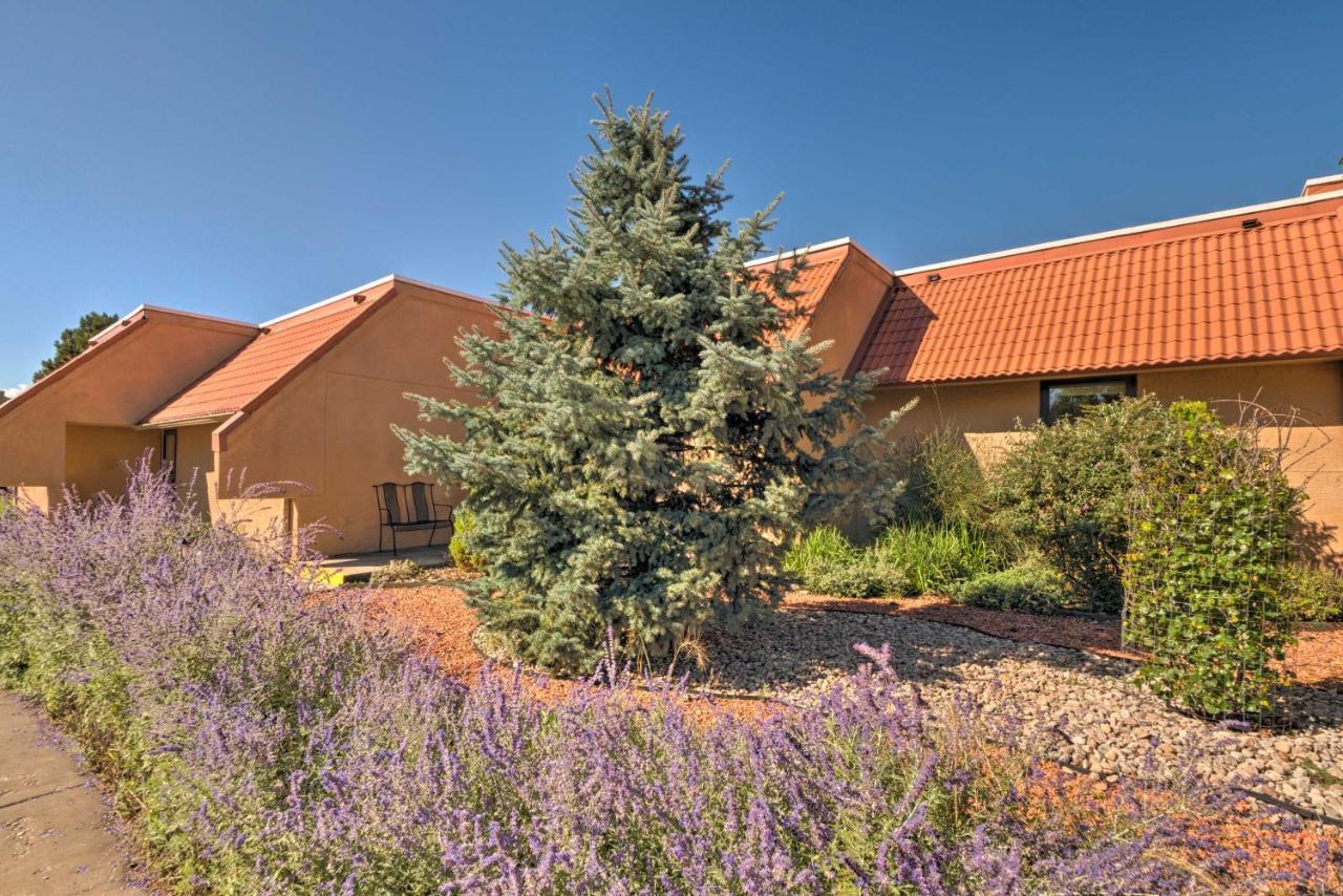 Bright Ruidoso Condo With Deck And Golf Course Views! Eksteriør billede