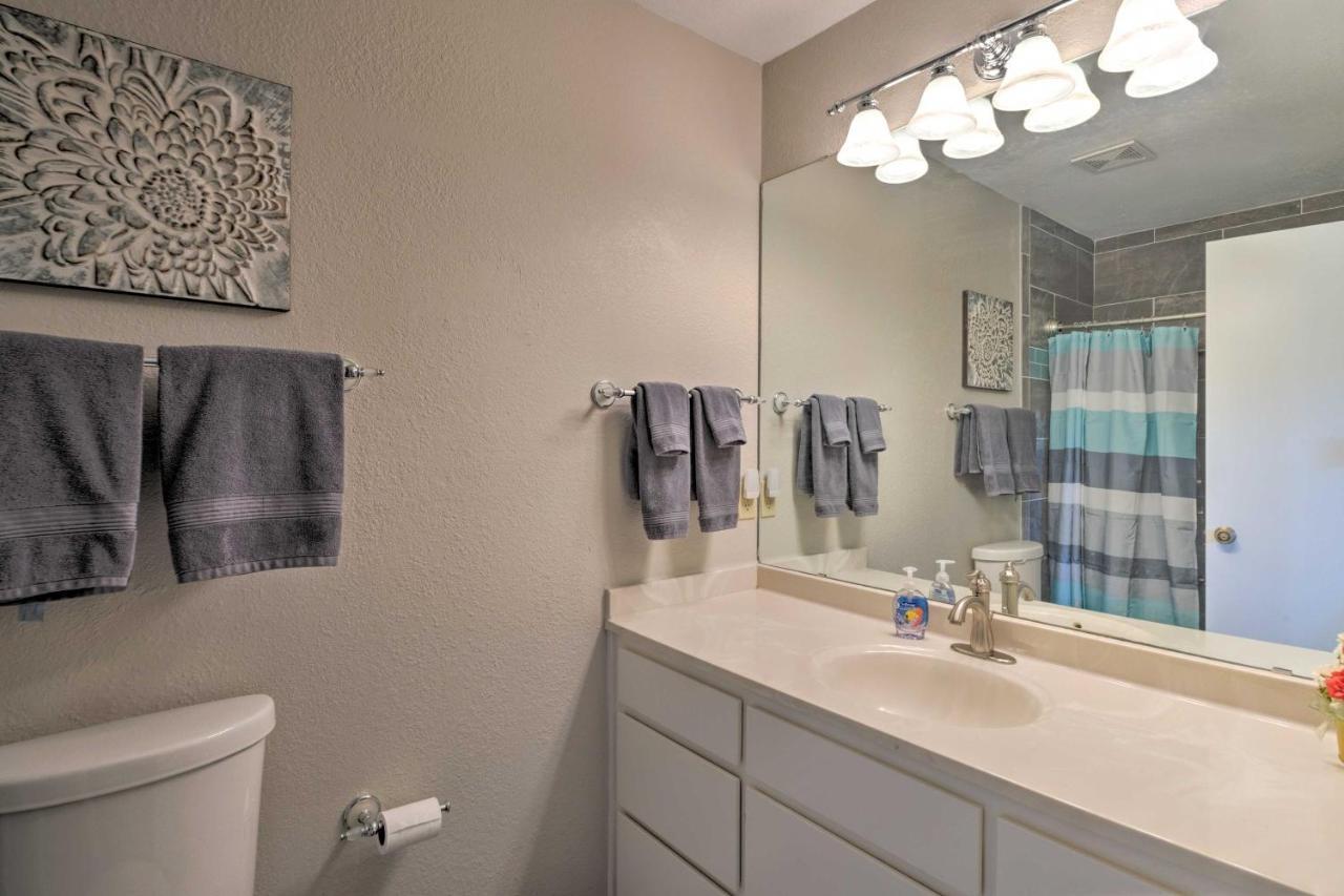 Bright Ruidoso Condo With Deck And Golf Course Views! Eksteriør billede